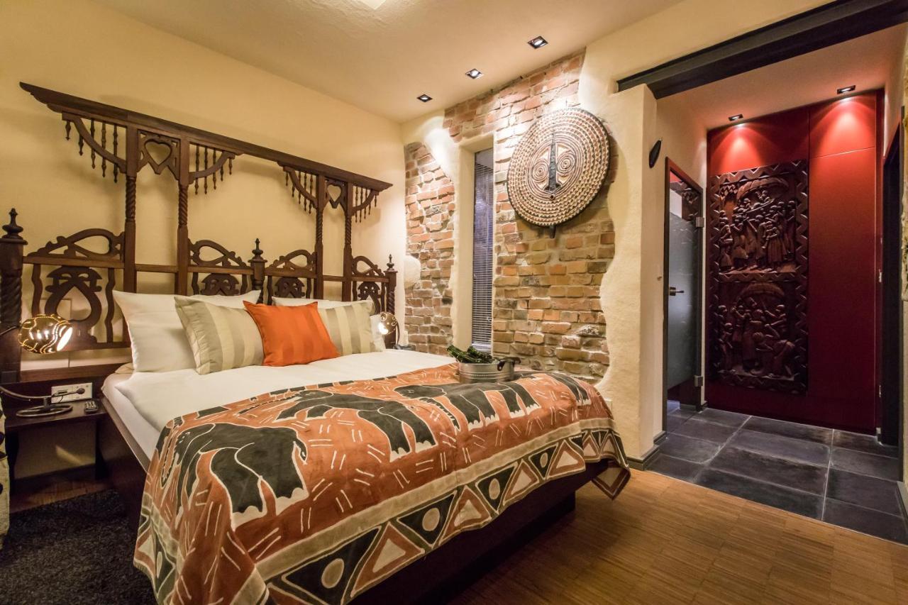 Farmerhaus-Lodge โกรส-อุมชตัดท์ ภายนอก รูปภาพ