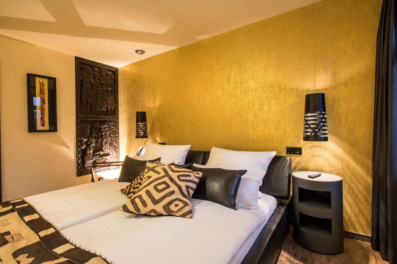 Farmerhaus-Lodge โกรส-อุมชตัดท์ ภายนอก รูปภาพ